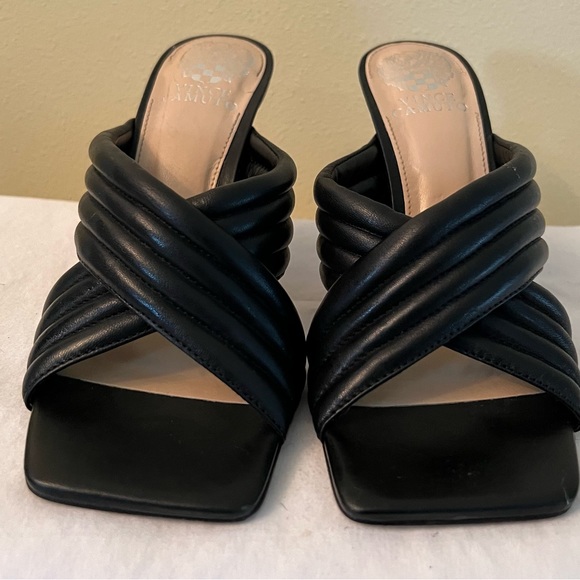 Vince Camuto Sarendie Black Quilted Strap Sandal, EUC, Size 7-1/2. - Picture 3 of 7